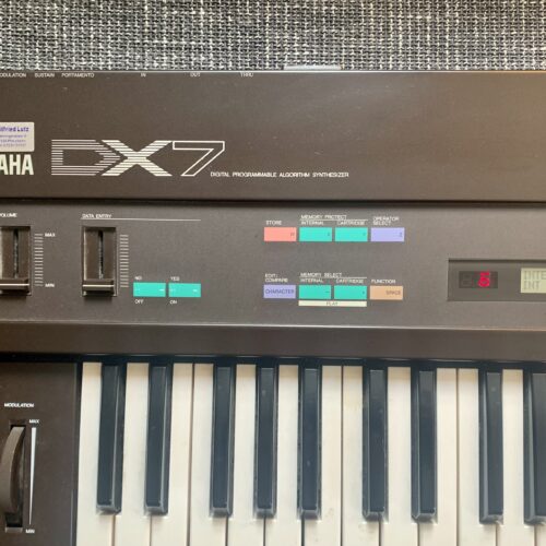 Yamaha DX 7